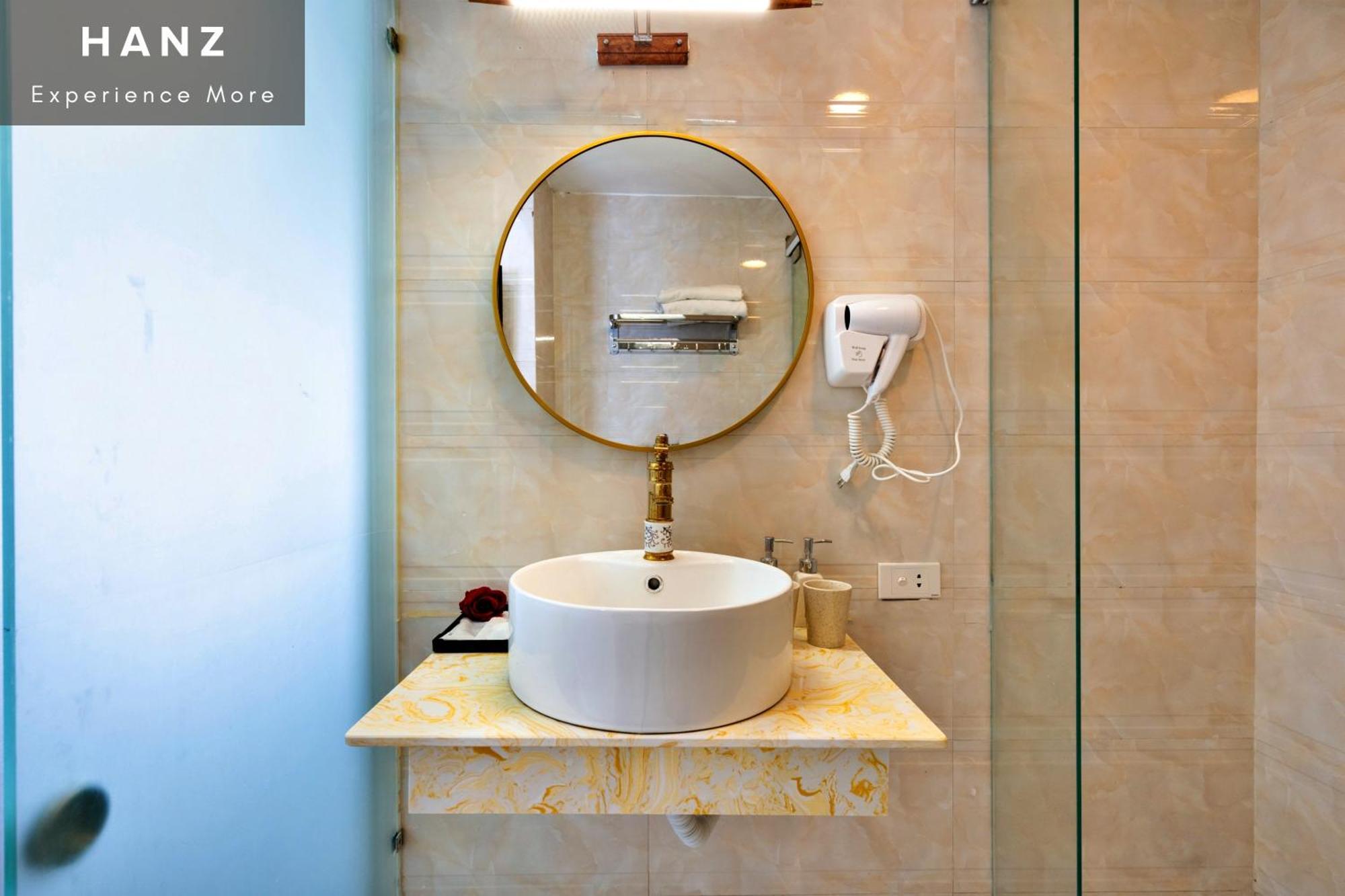 Memory Legends Hotel Hanoi Room photo